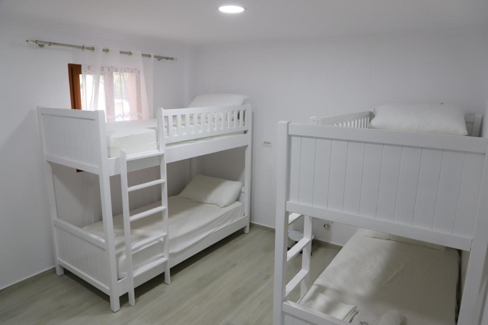 Aral Hostel Berat Eksteriør bilde
